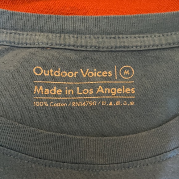 Limited edition Outdoor Voices IRL tee sz M - Picture 3 of 4